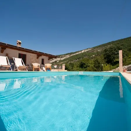 Mosca Bianca Bed & Breakfast 2*