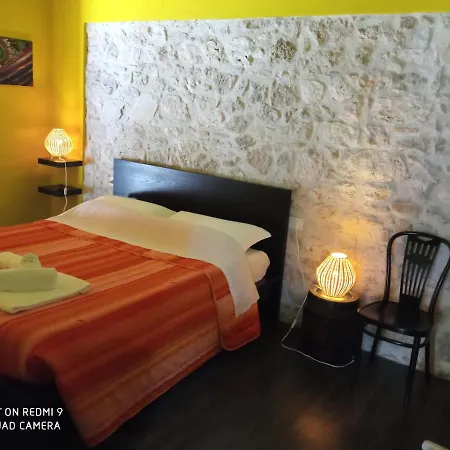 Mosca Bianca Couette-café Ascoli Piceno