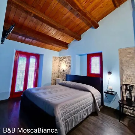 Mosca Bianca Bed & Breakfast