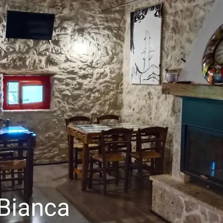 Mosca Bianca