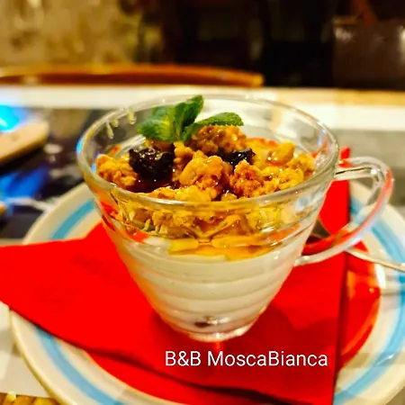 Mosca Bianca Bed & Breakfast 2*