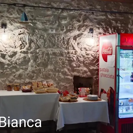 Mosca Bianca Ascoli Piceno