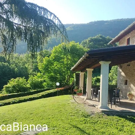 Mosca Bianca Bed & Breakfast